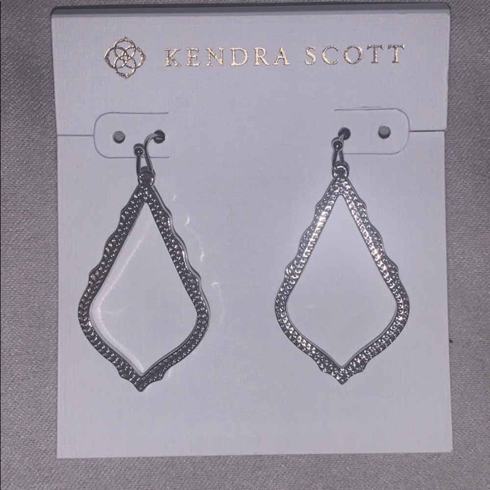 Silver Sophia Kendra Scott earrings